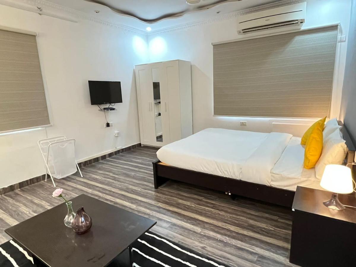 Bedchambers Serviced Apartments, Hajdarábád Exteriér fotografie