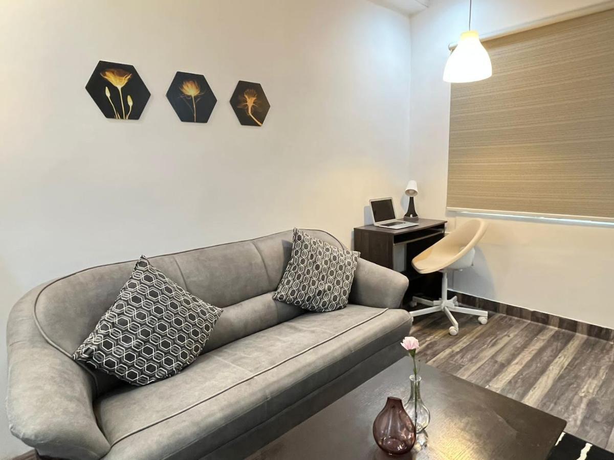 Bedchambers Serviced Apartments, Hajdarábád Exteriér fotografie